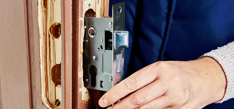 Garage Door Lock Replacement Tuckahoe